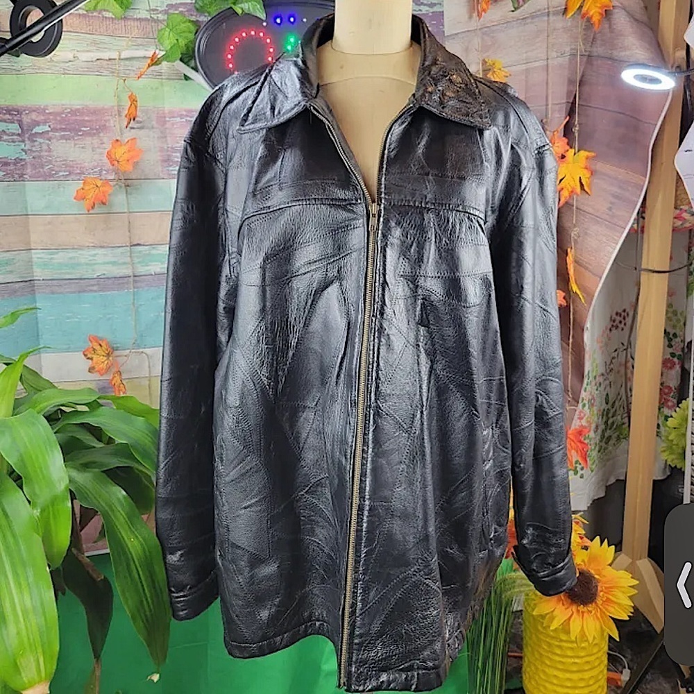 LeWORLD FINE LEATHERS vintage leather black coat, USA